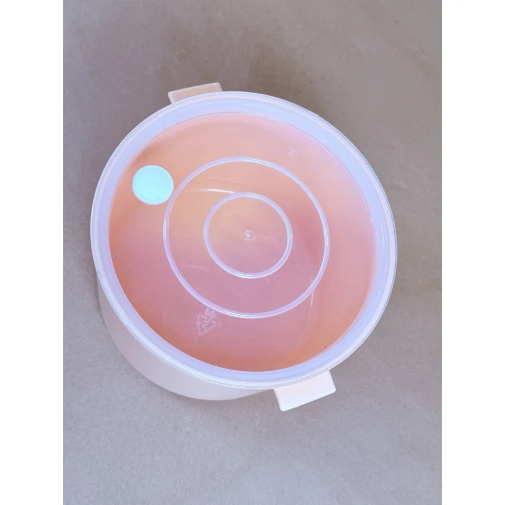MINISO Guji Guji Bread Baking Box 1700ml Kawaii Pink Food Storage Container